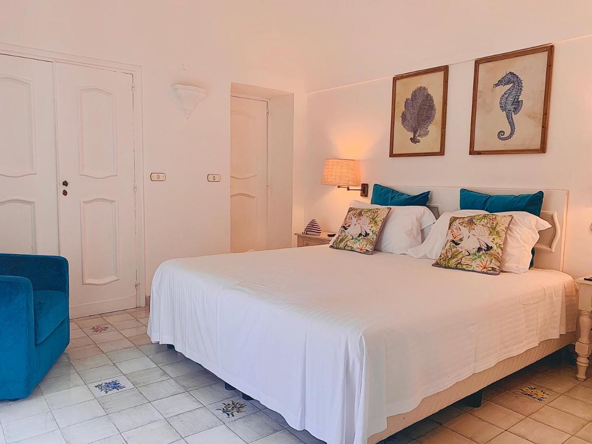 Marunnella Suites Capri Eksteriør bilde