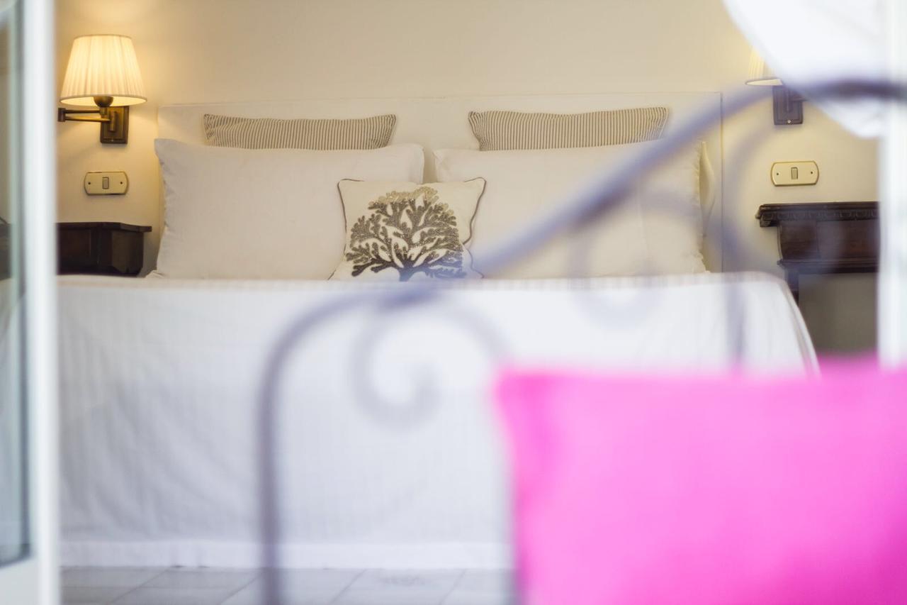 Marunnella Suites Capri Eksteriør bilde
