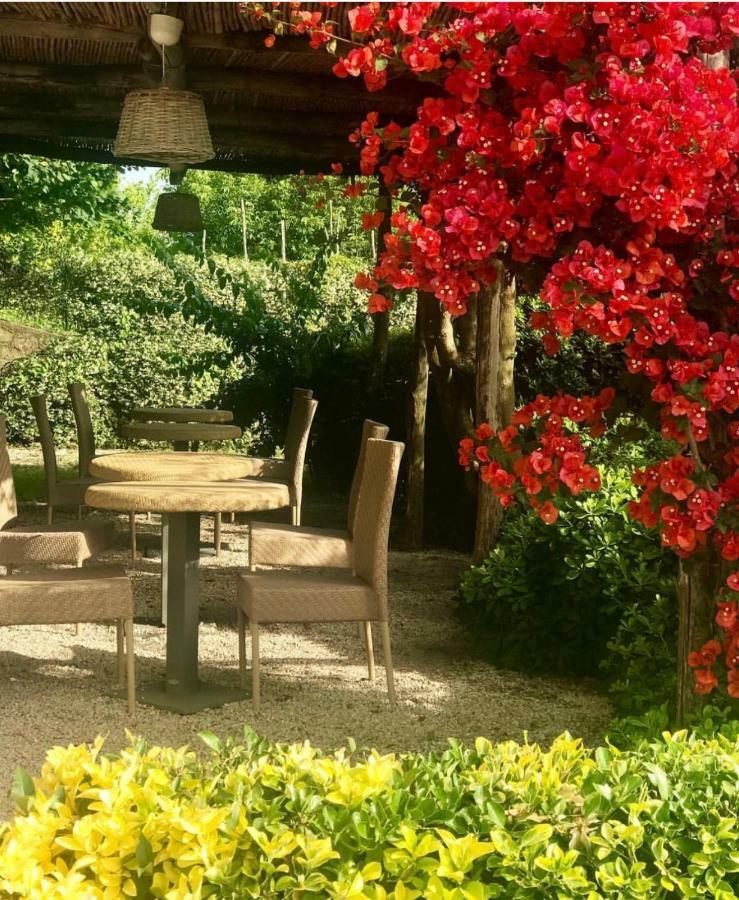 Marunnella Suites Capri Eksteriør bilde